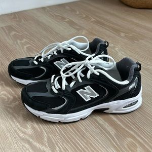 New Balance 530 sneakers